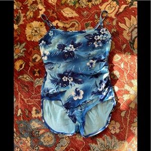 Land’s End Tropical Floral Print One Piece Swimsuit
